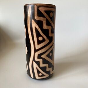 Vintage CHULUCANAS PERUVIAN POTTERY Vase Collectible